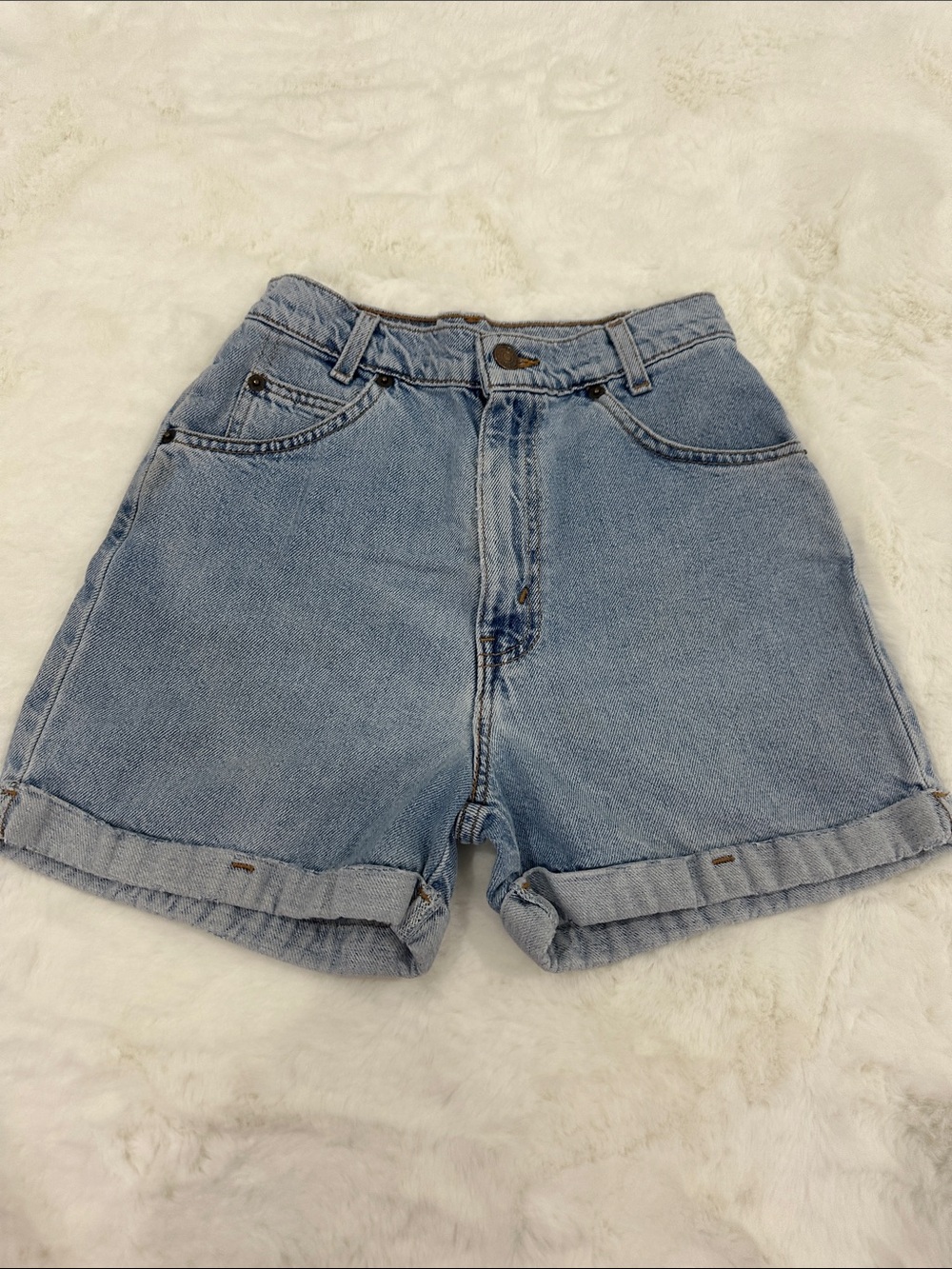 VINTAGE LEVI’S 33421 HIGH WAISTED DENIM SHORTS WITH ORANGE TAB